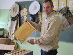 50235402011705874015358736404612035500283798n